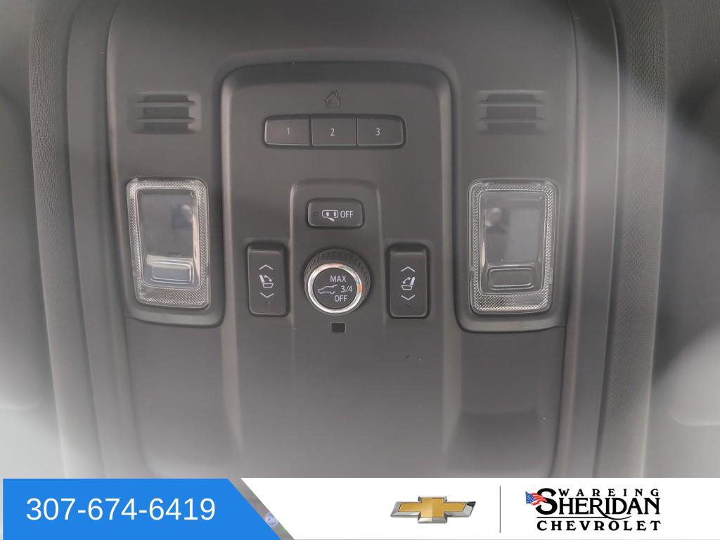 Used 2021 Chevrolet Suburban LT w/ Luxury Package image 15