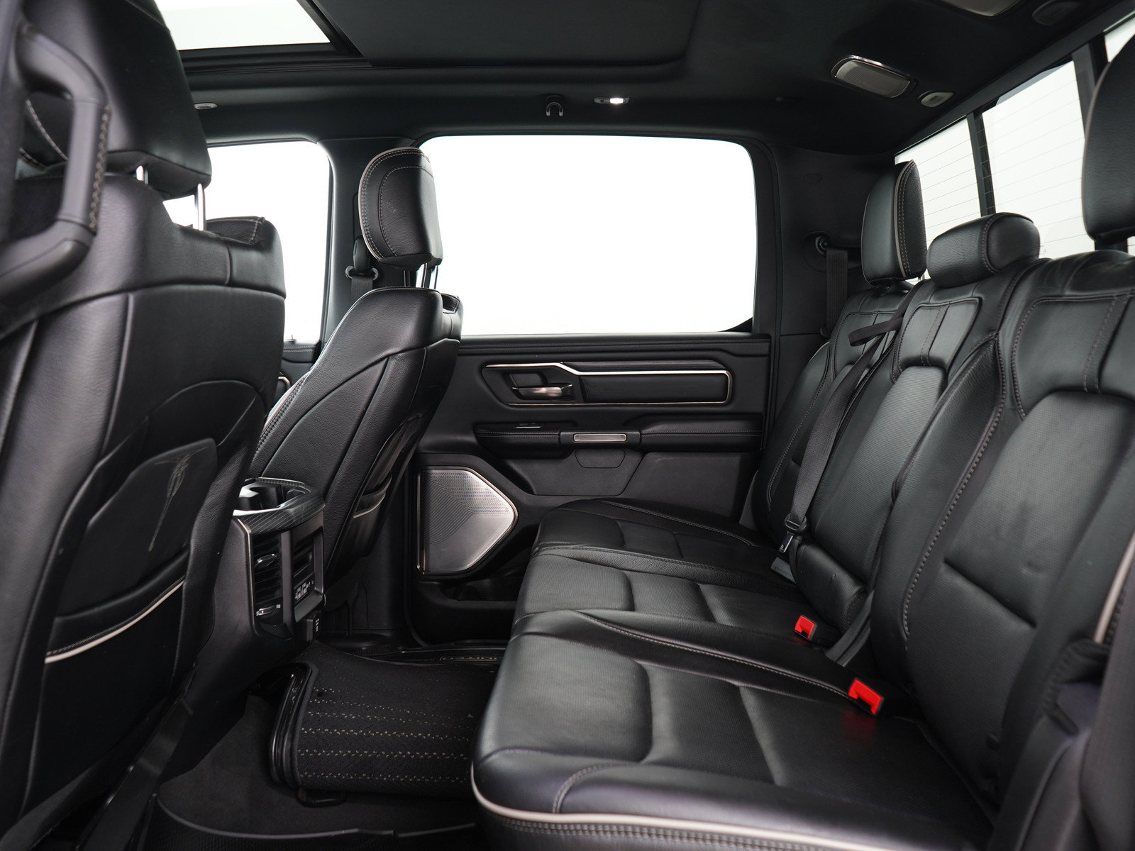 Used 2019 RAM 1500 Limited AWD/4WD image 19