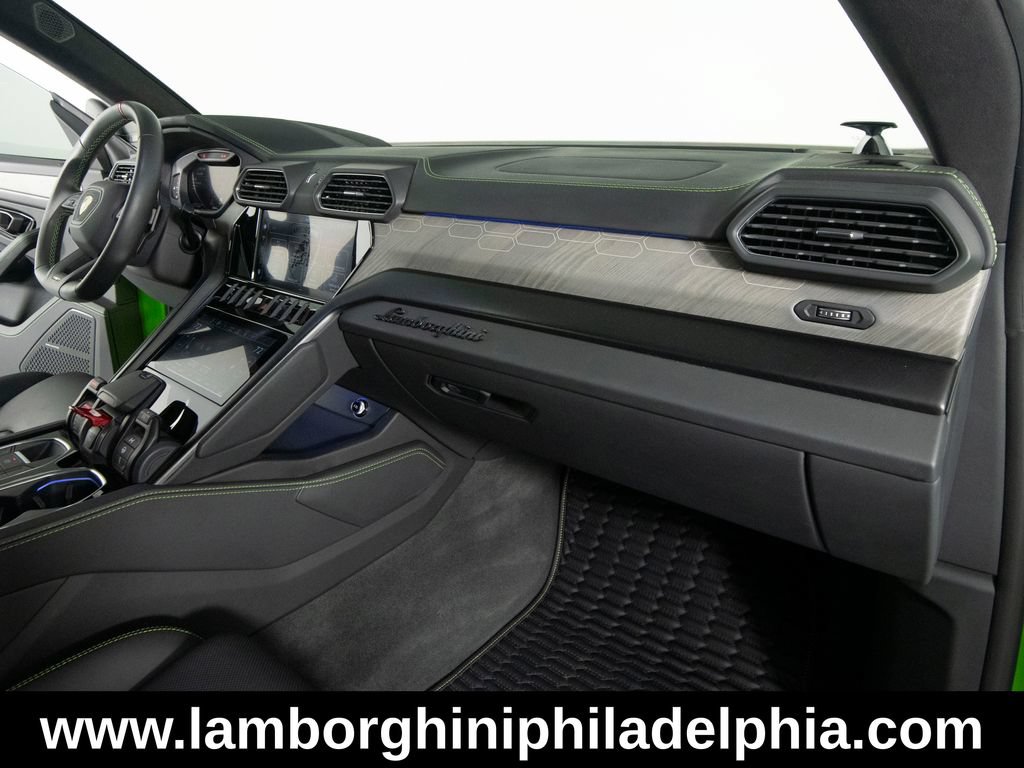 Used 2023 Lamborghini Urus S AWD/4WD image 32
