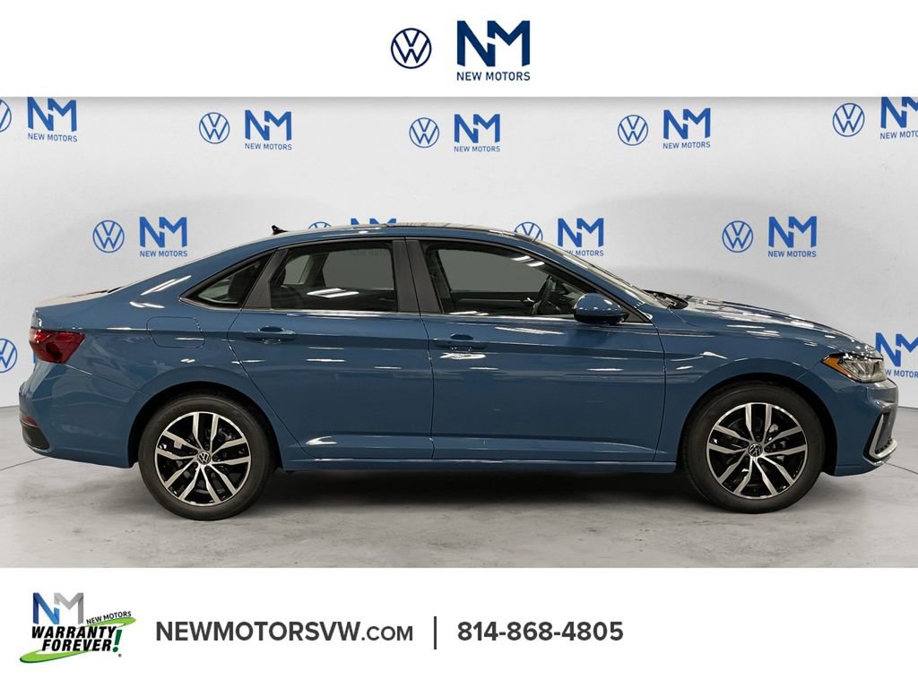 New 2026 Volkswagen Jetta SE image 6
