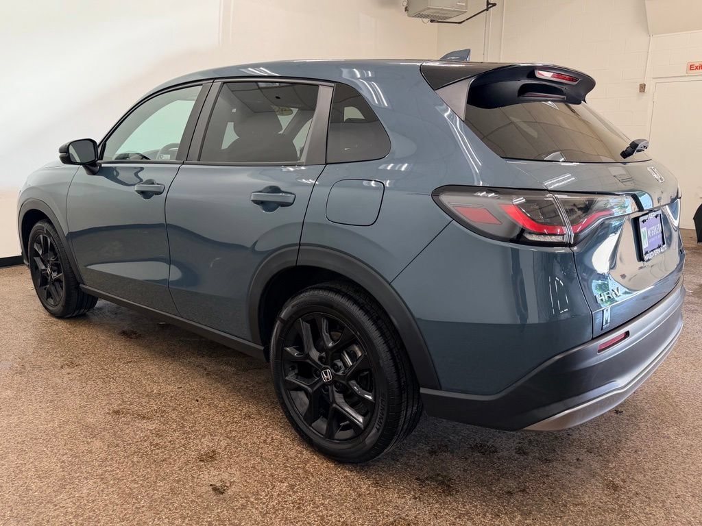 Used 2024 Honda HR-V Sport image 3