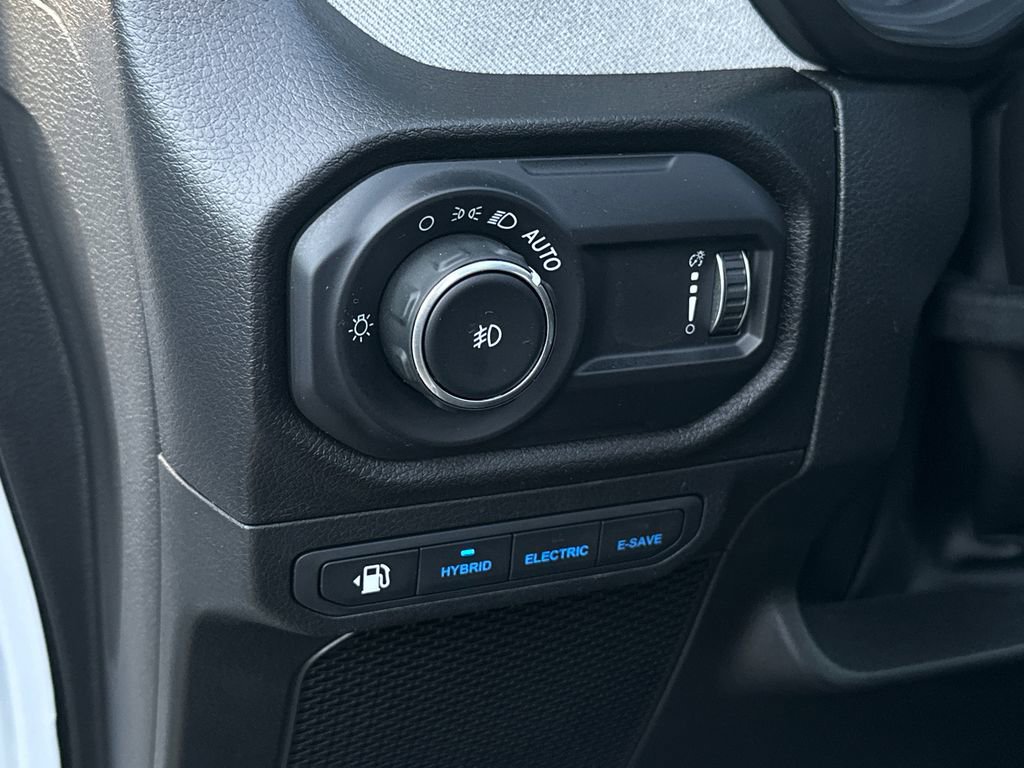 Used 2024 Jeep Wrangler Unlimited image 21