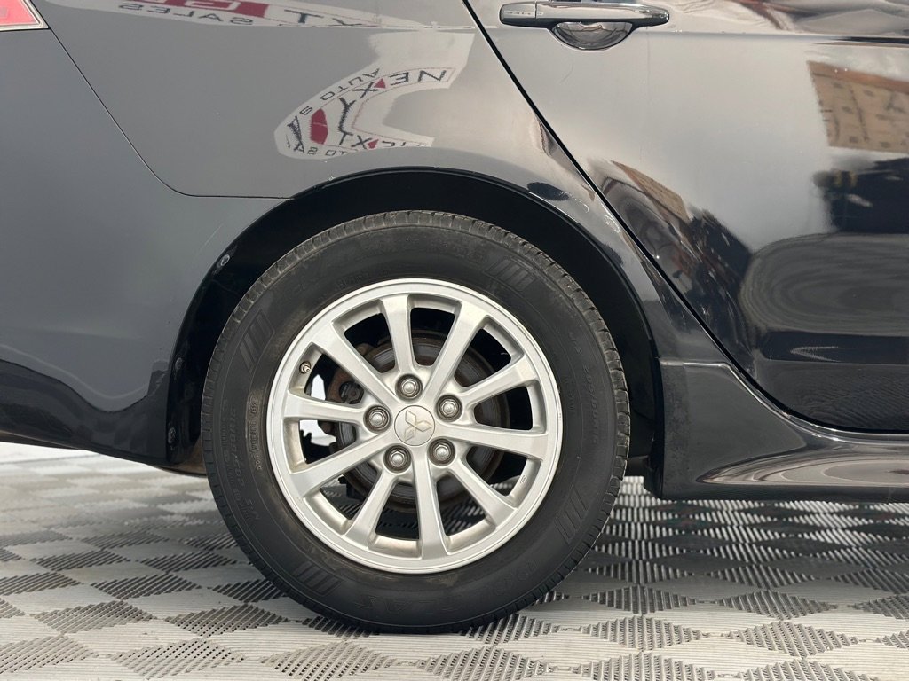 Used 2011 Mitsubishi Lancer ES image 30