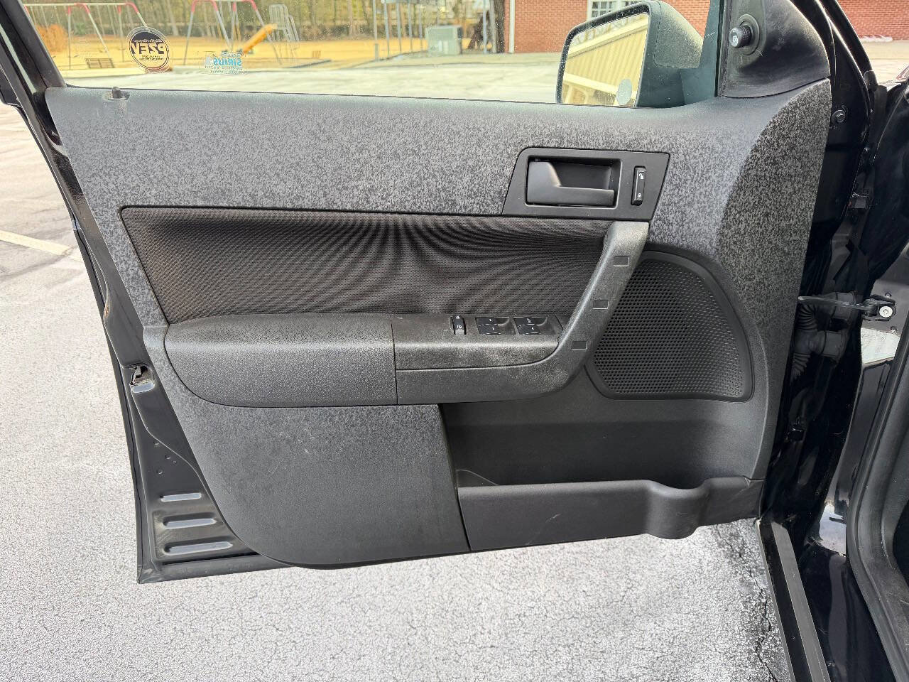 Used 2010 Ford Focus SE image 10