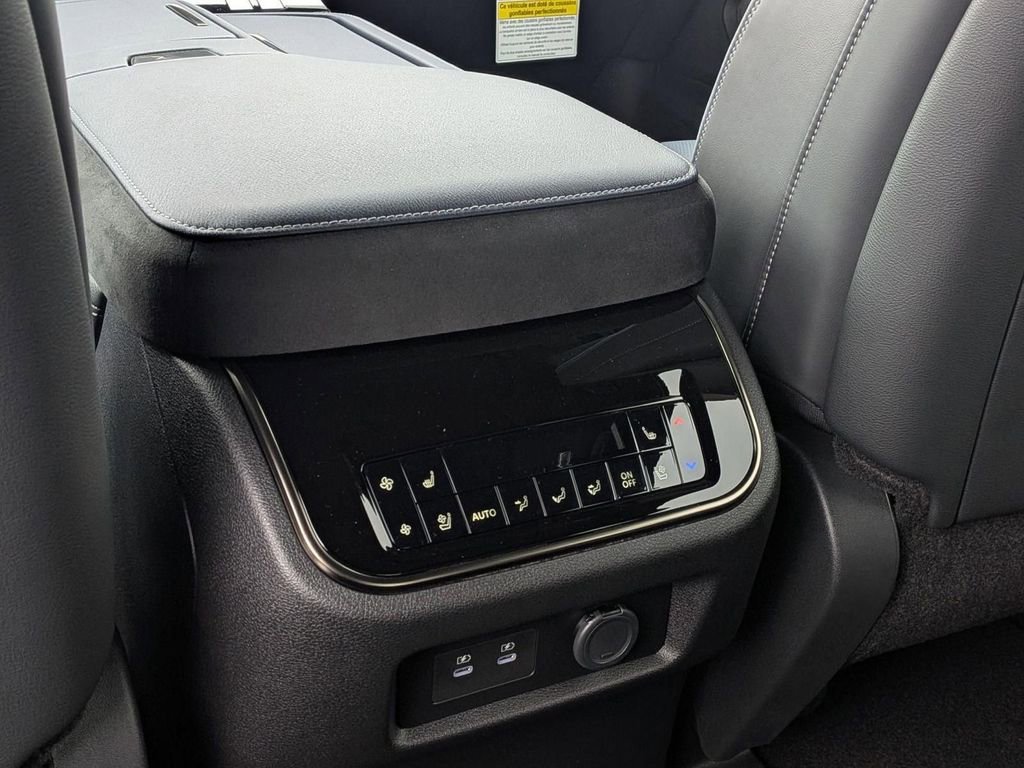 New 2026 INFINITI QX80 4WD w/ Sport Exterior Package image 26