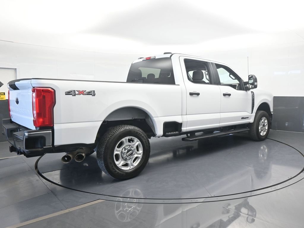 Used 2025 Ford F250 XLT image 6