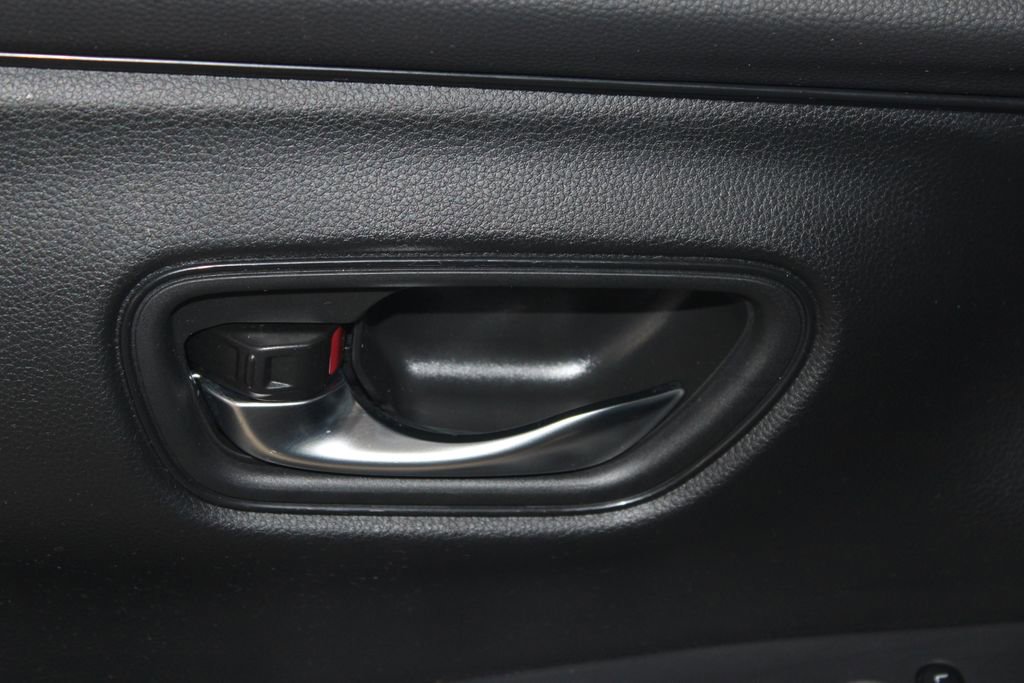 Certified 2023 Honda HR-V LX image 9