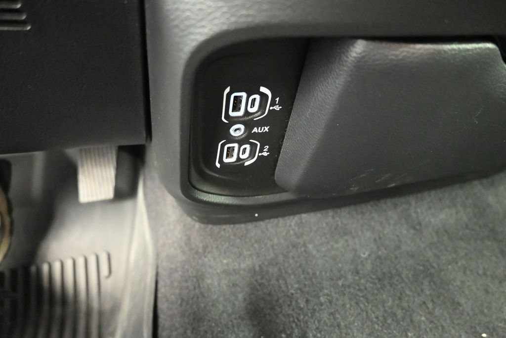Used 2025 RAM 1500 Tradesman w/ Night Edition AWD/4WD image 30