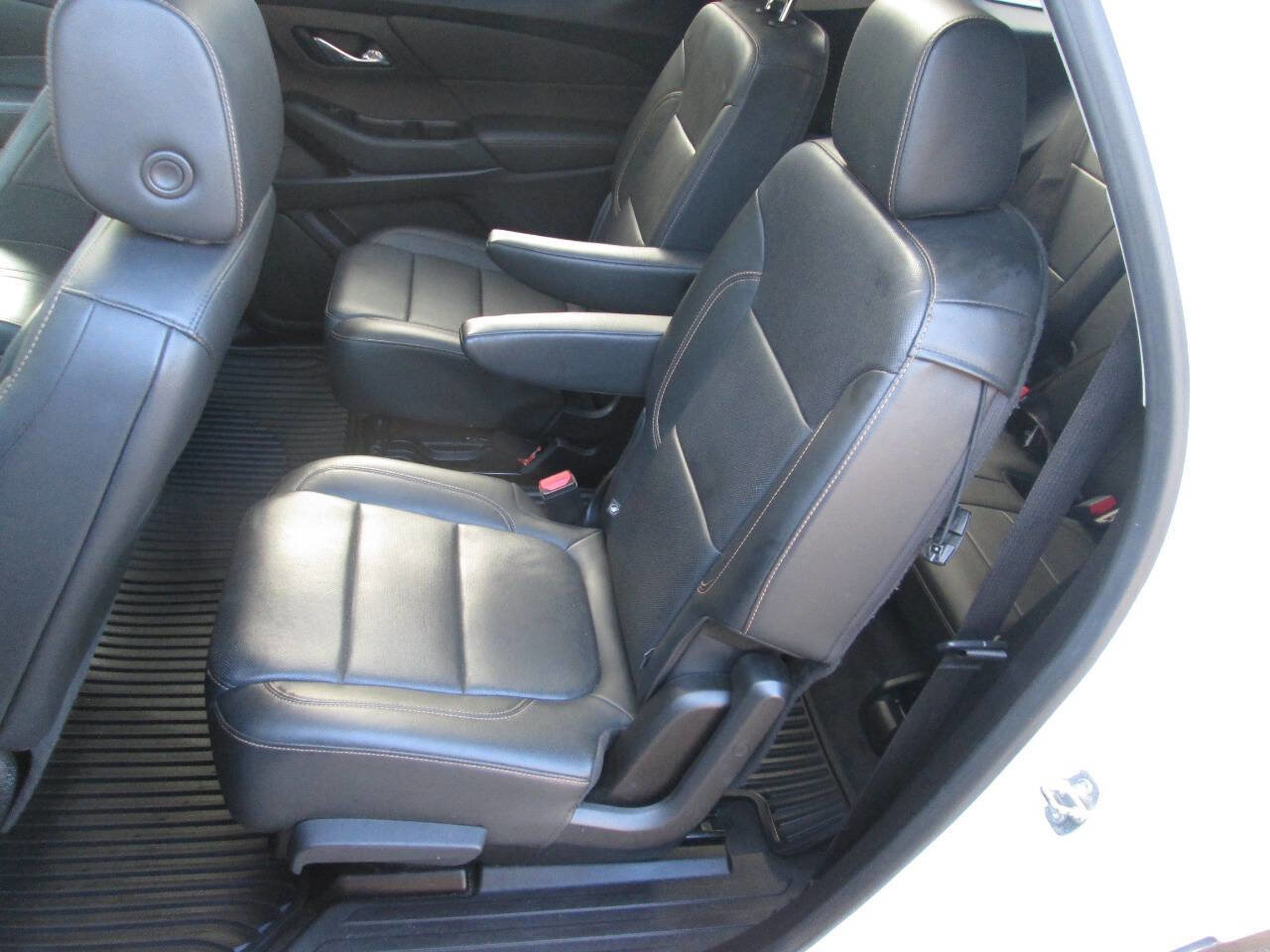 Used 2019 Chevrolet Traverse Premier w/ Redline Edition image 18