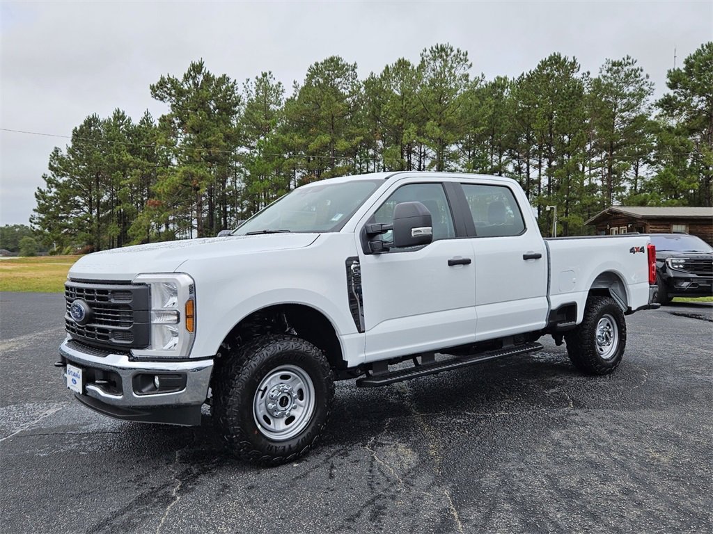 New 2026 Ford F250 4x4 Crew Cab Super Duty image 3