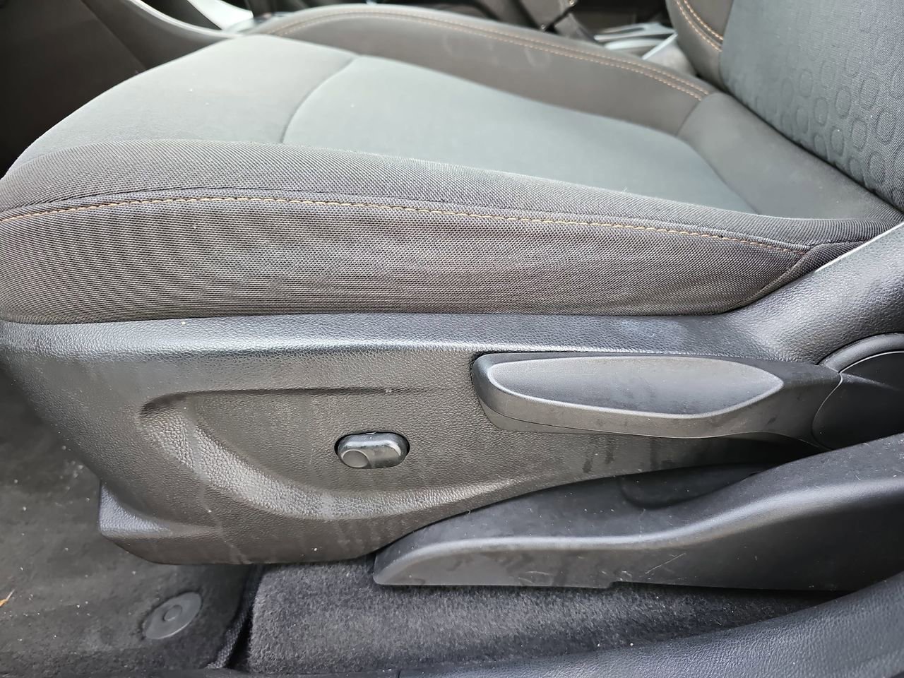 Used 2020 Chevrolet Trax LS w/ Tint and Cruise Package image 33