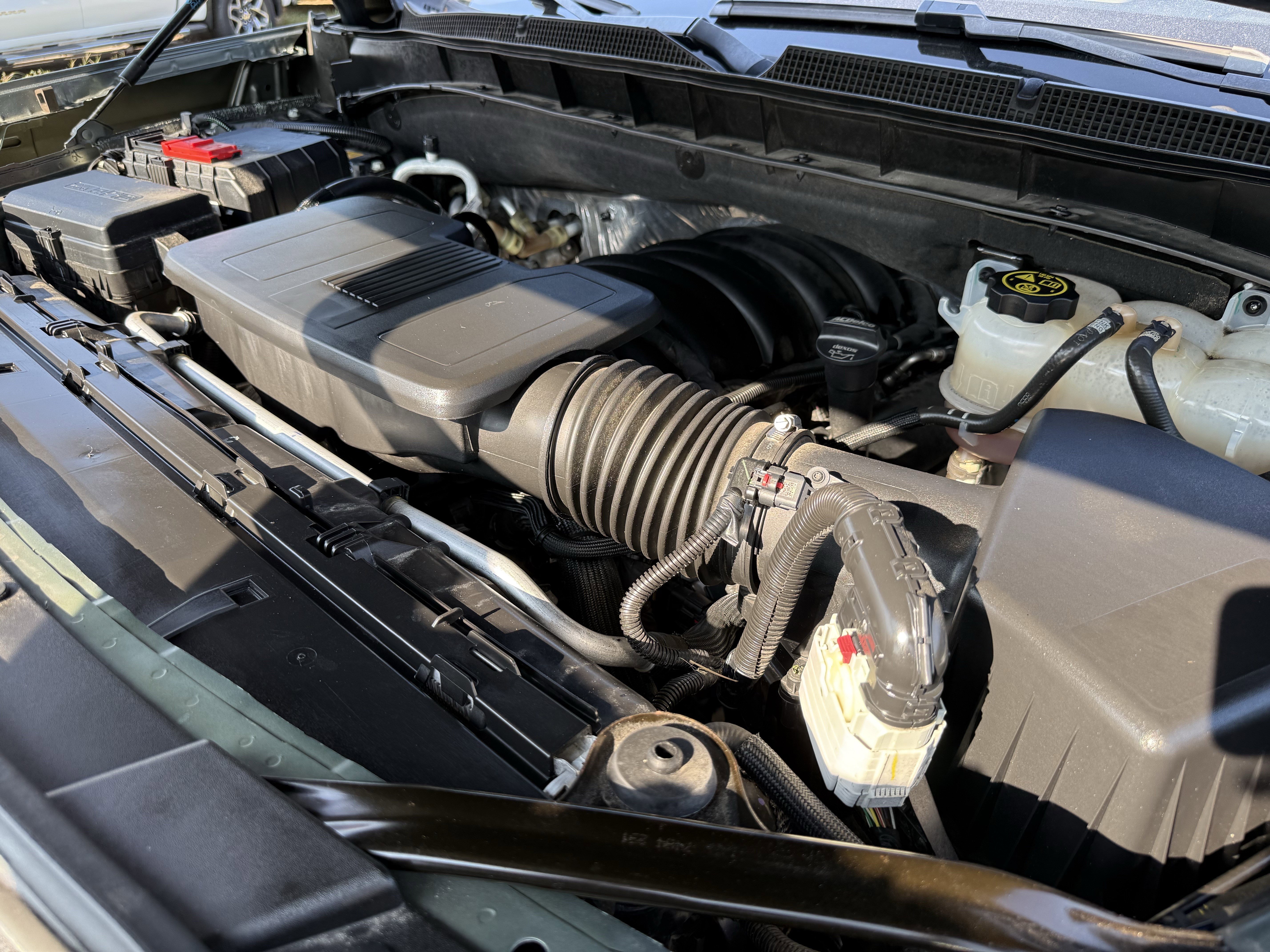 Used 2023 Chevrolet Suburban Premier image 34