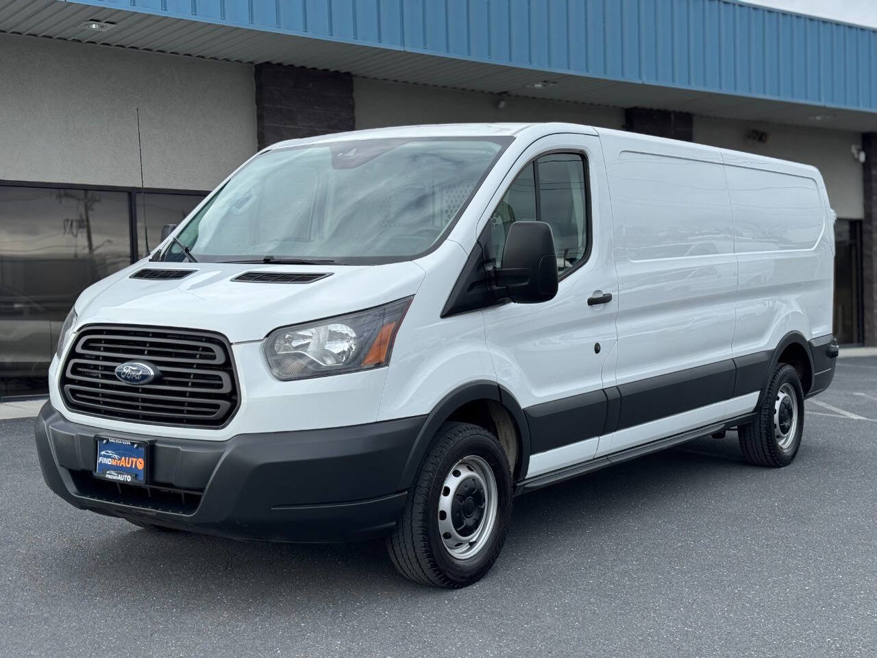 Used 2018 Ford Transit 250 148 Low Roof image 2