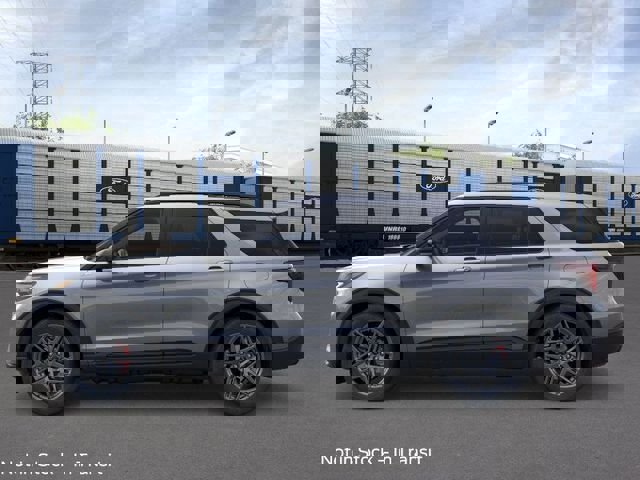 New 2026 Ford Explorer ST-Line image 3