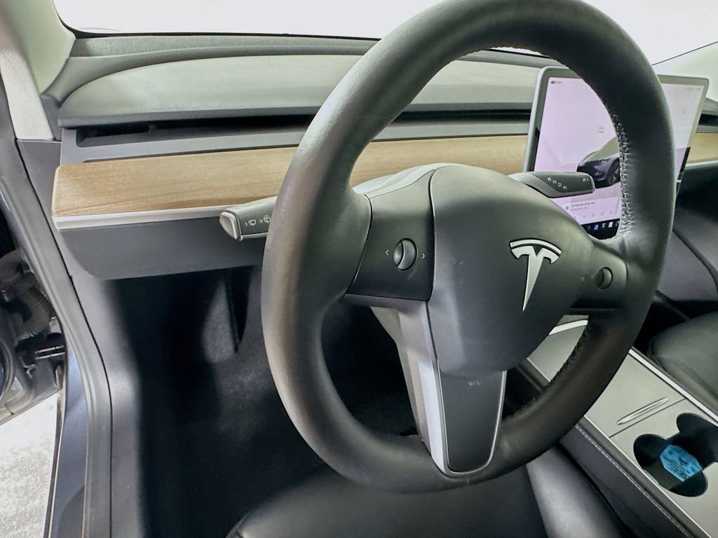 Used 2022 Tesla Model 3 Long Range AWD/4WD image 11