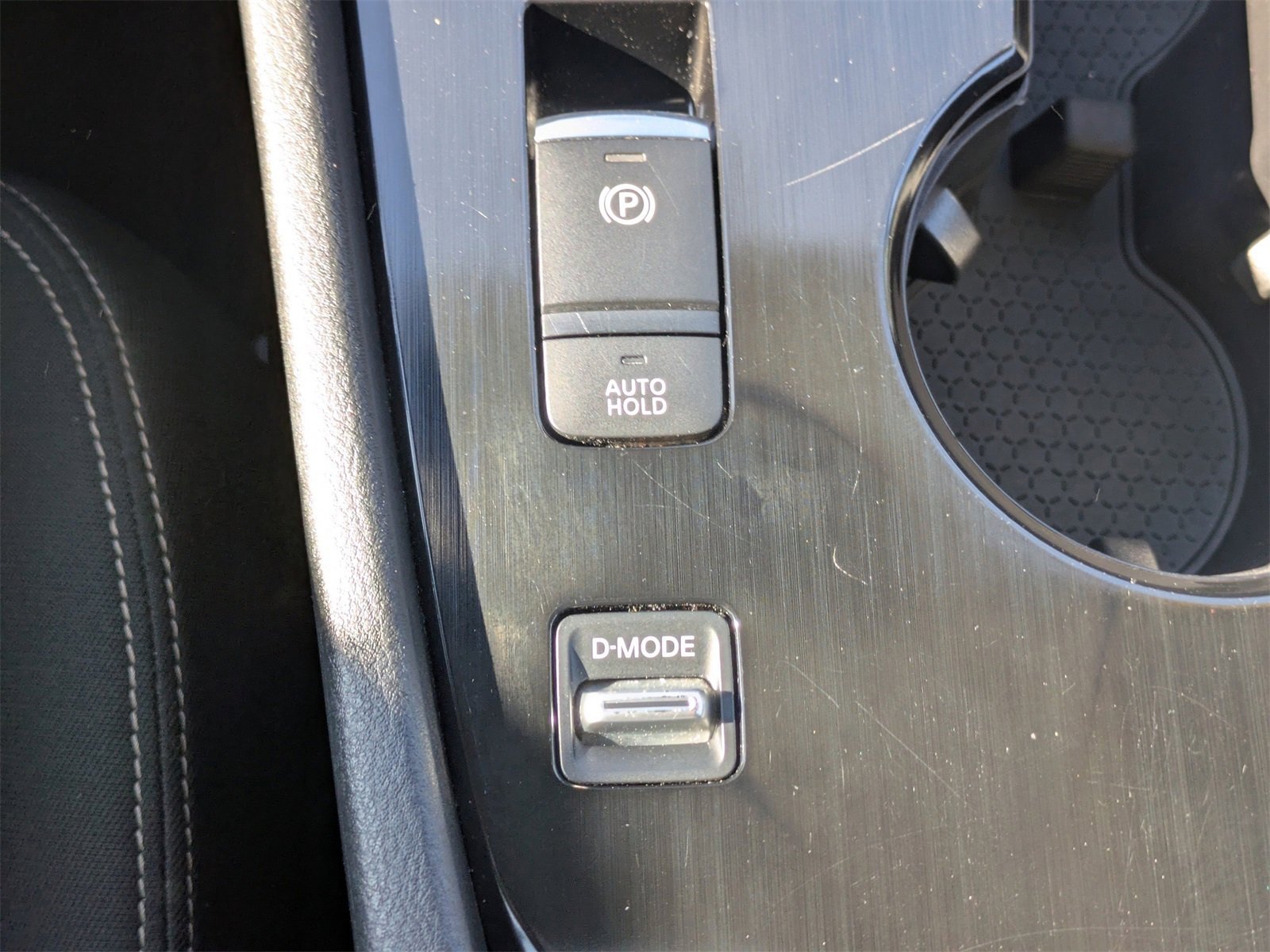 Used 2024 Nissan Rogue SV image 23