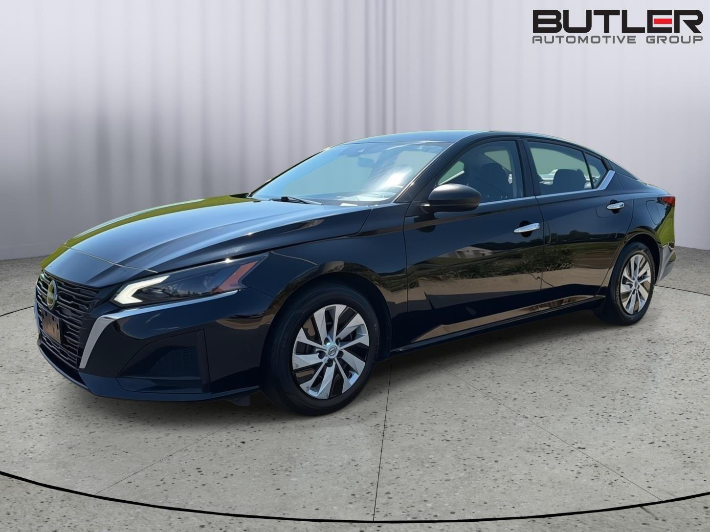 Used 2024 Nissan Altima 2.5 S FWD image 2