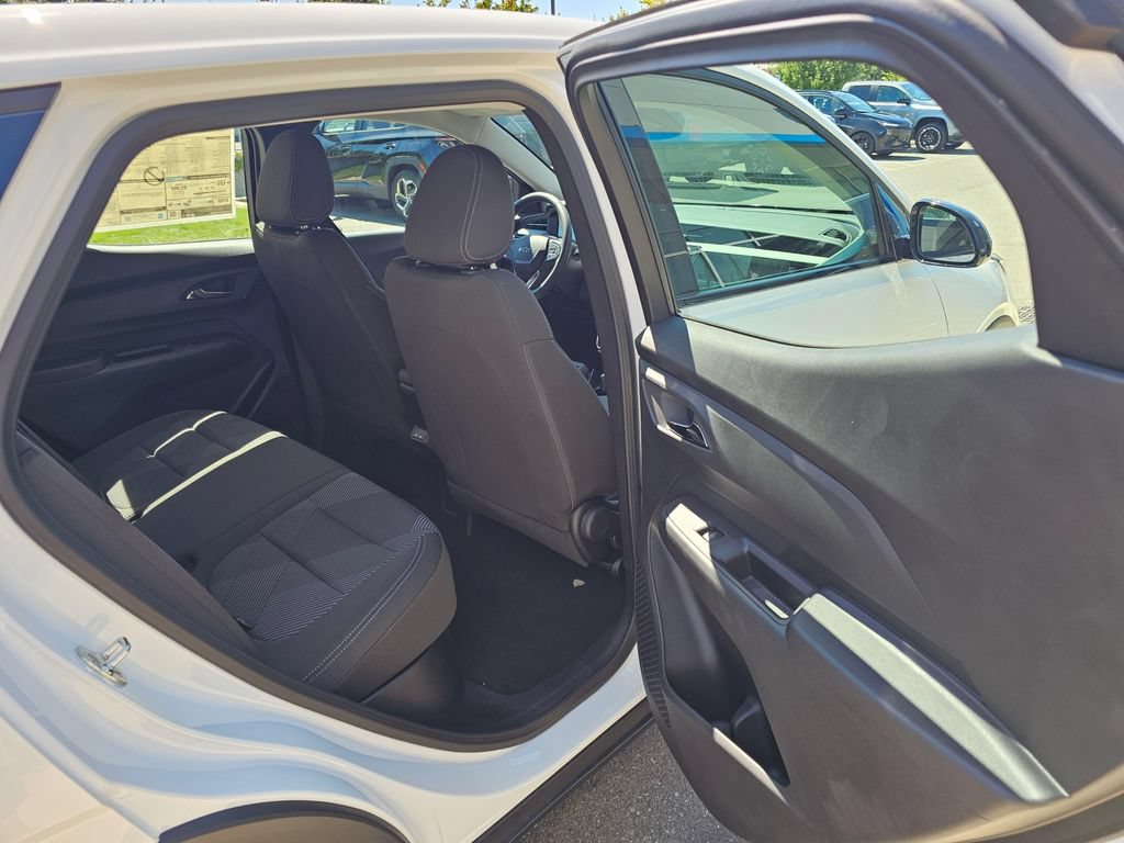 New 2027 Chevrolet Bolt LT w/ Comfort Package FWD image 15