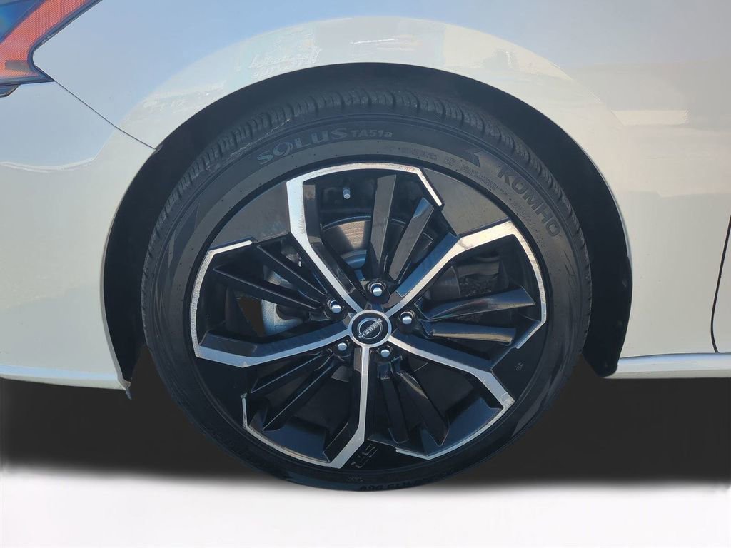 Used 2024 Nissan Altima 2.5 SR image 11