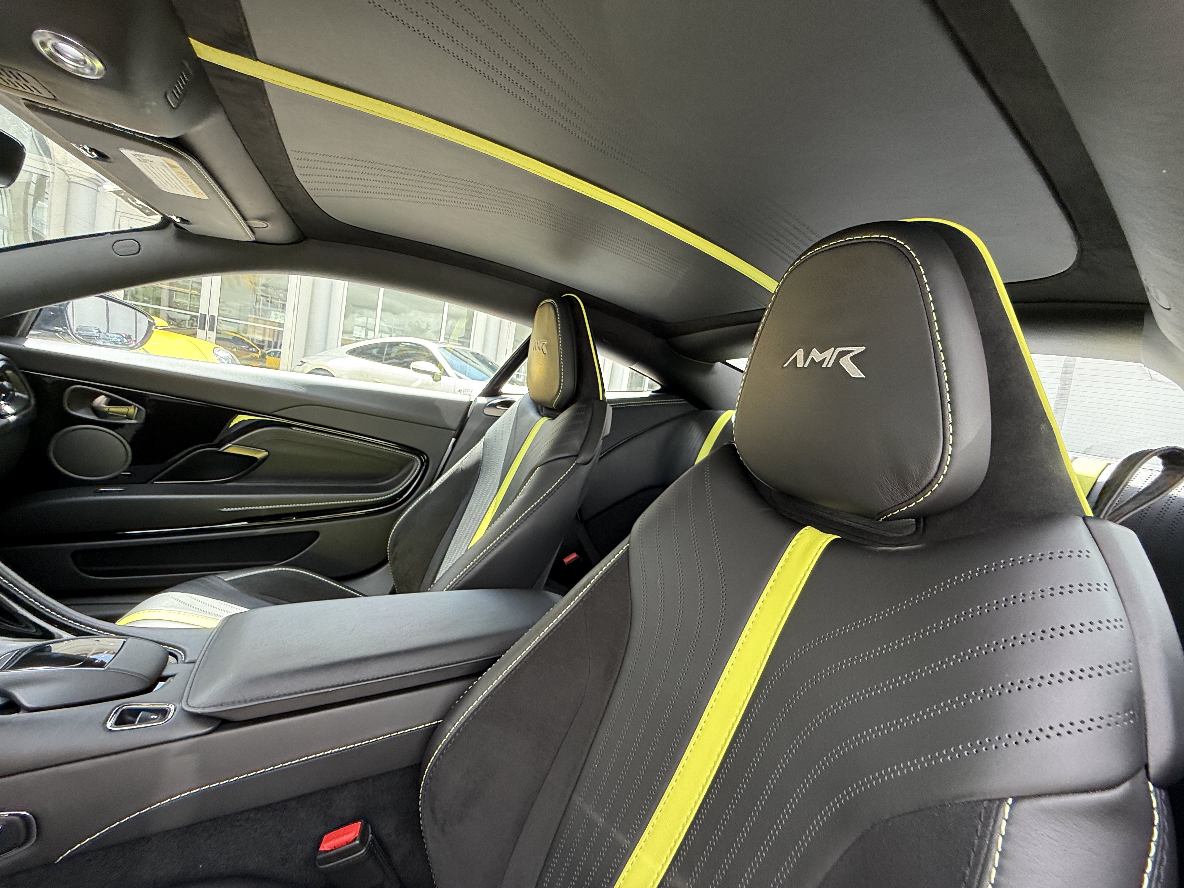 Used 2020 Aston Martin DB11 AMR RWD image 16