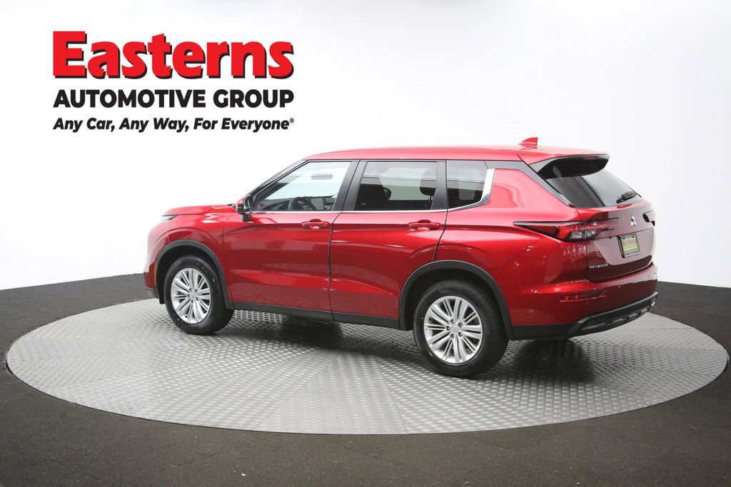 Used 2024 Mitsubishi Outlander ES AWD/4WD image 62