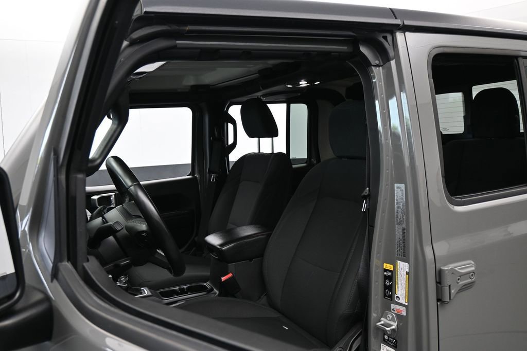 Used 2022 Jeep Gladiator Sport AWD/4WD image 10