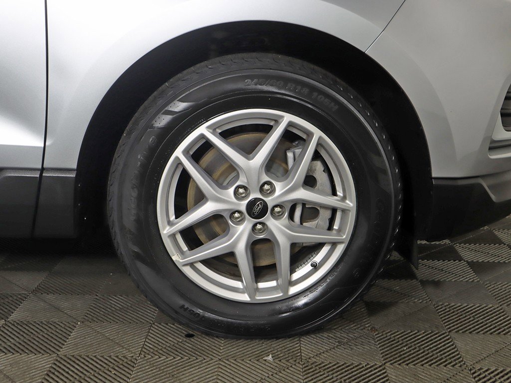 Used 2024 Ford Edge SEL image 19