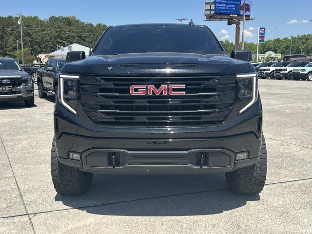 Used 2022 GMC Sierra 1500 Elevation AWD/4WD image 2