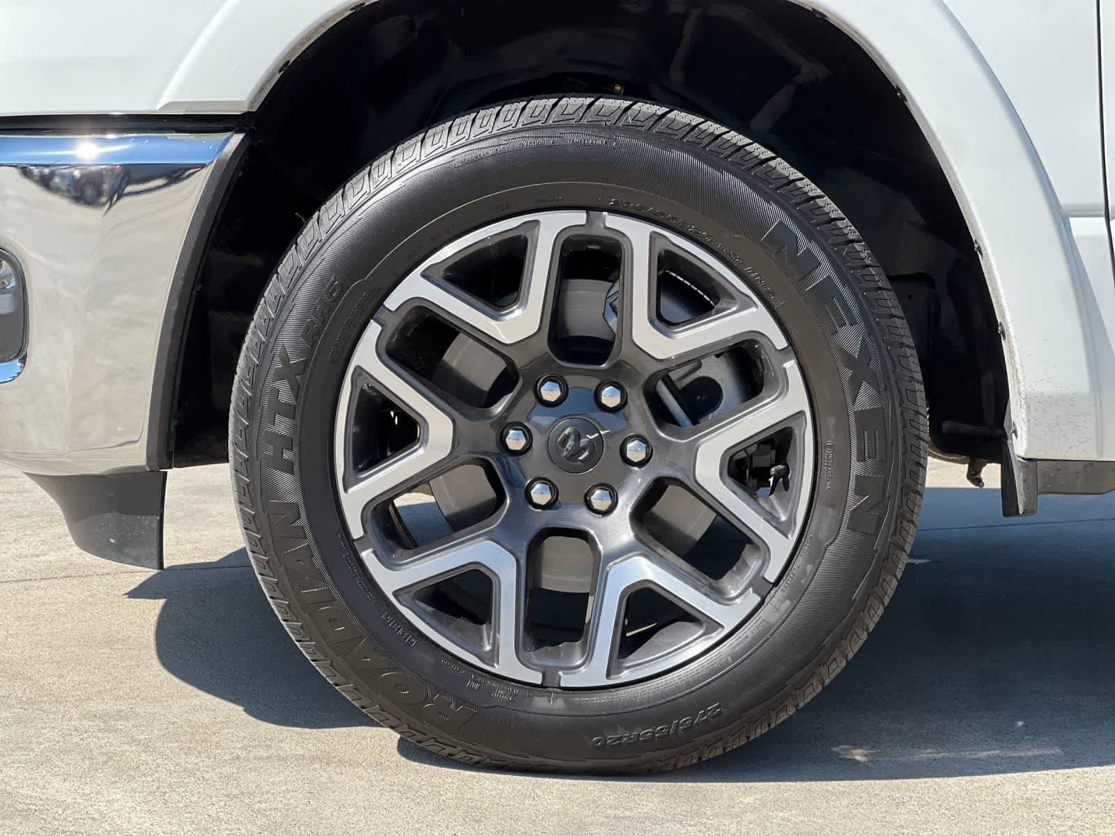 Used 2026 RAM 1500 Laramie AWD/4WD image 27