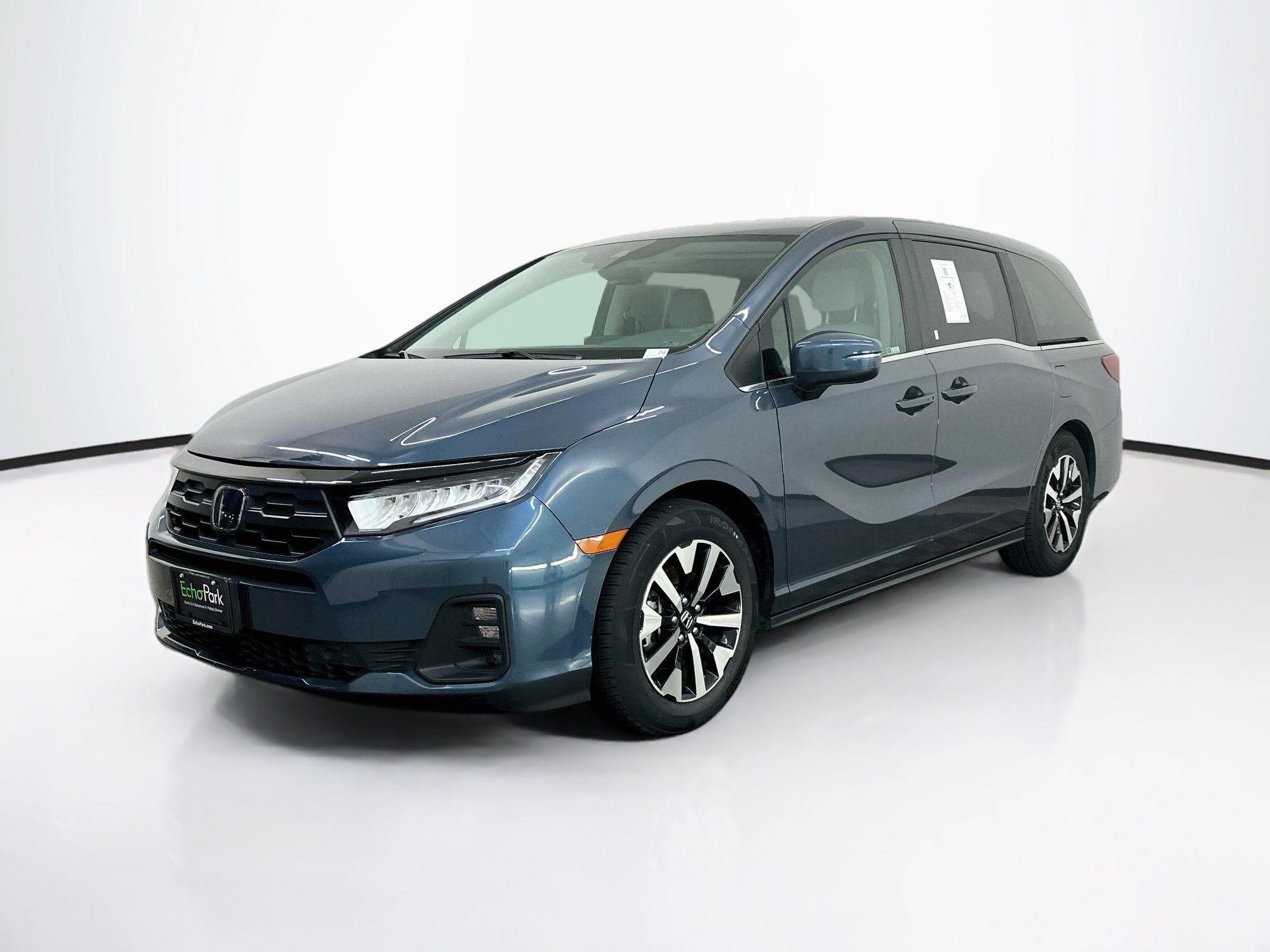Used 2025 Honda Odyssey EX-L image 3