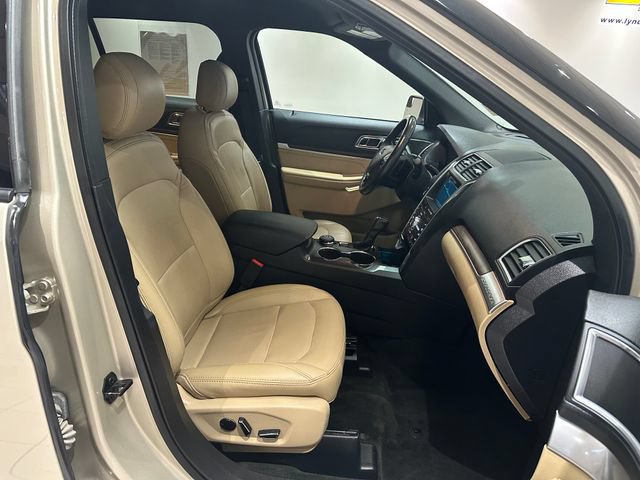 Used 2017 Ford Explorer Limited AWD/4WD image 8