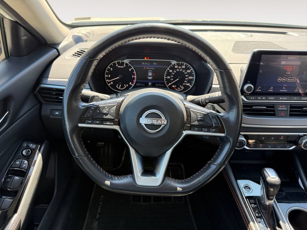 Used 2024 Nissan Altima 2.5 SR FWD image 12