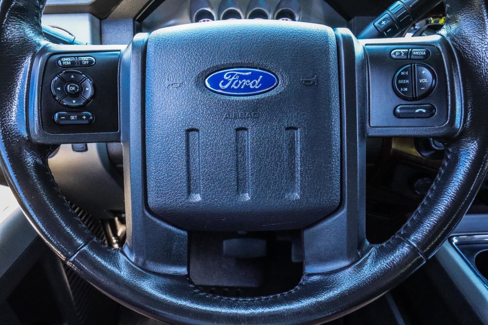 Used 2013 Ford F250 Lariat w/ Lariat Interior Pkg AWD/4WD image 13
