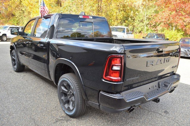 New 2026 RAM 1500 4x4 Crew Cab image 6