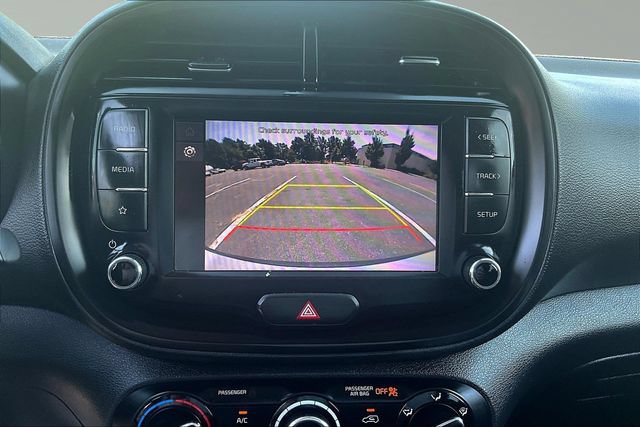 Certified 2023 Kia Soul LX w/ LX Technology Package FWD image 13