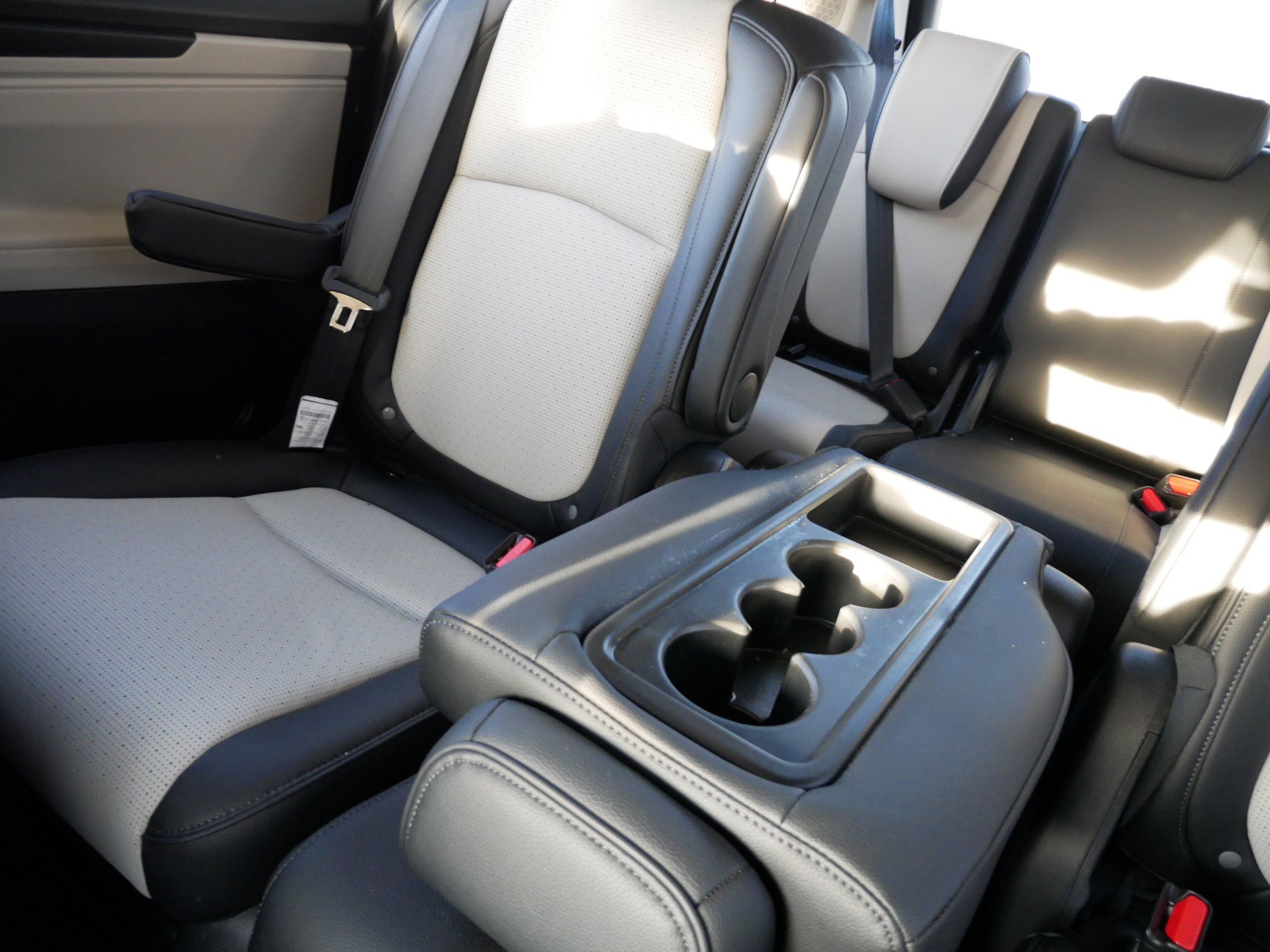 Certified 2026 Honda Odyssey Elite image 12