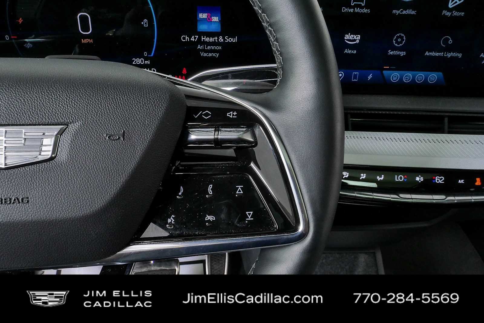Certified 2025 Cadillac Optiq Luxury 1 AWD/4WD image 11