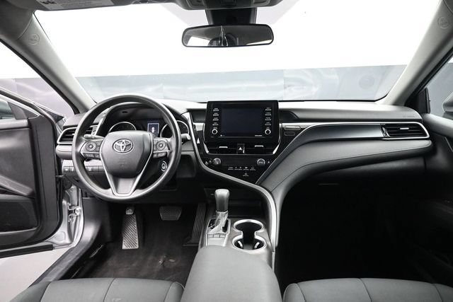 Used 2022 Toyota Camry LE FWD image 22