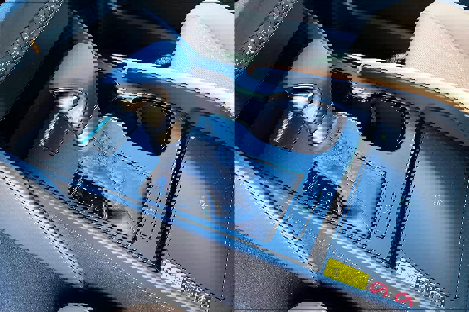 New 2025 Lexus ES 350 Ultra Luxury image 11