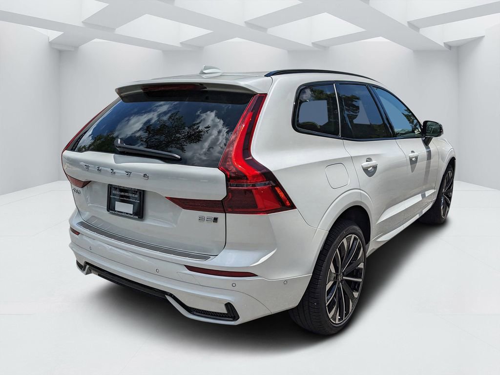 New 2026 Volvo XC60 B5 Ultra w/ Protection Package Premier video 3