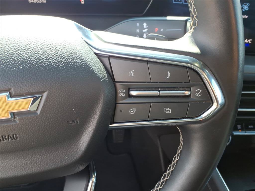 Used 2025 Chevrolet Traverse LT FWD image 26