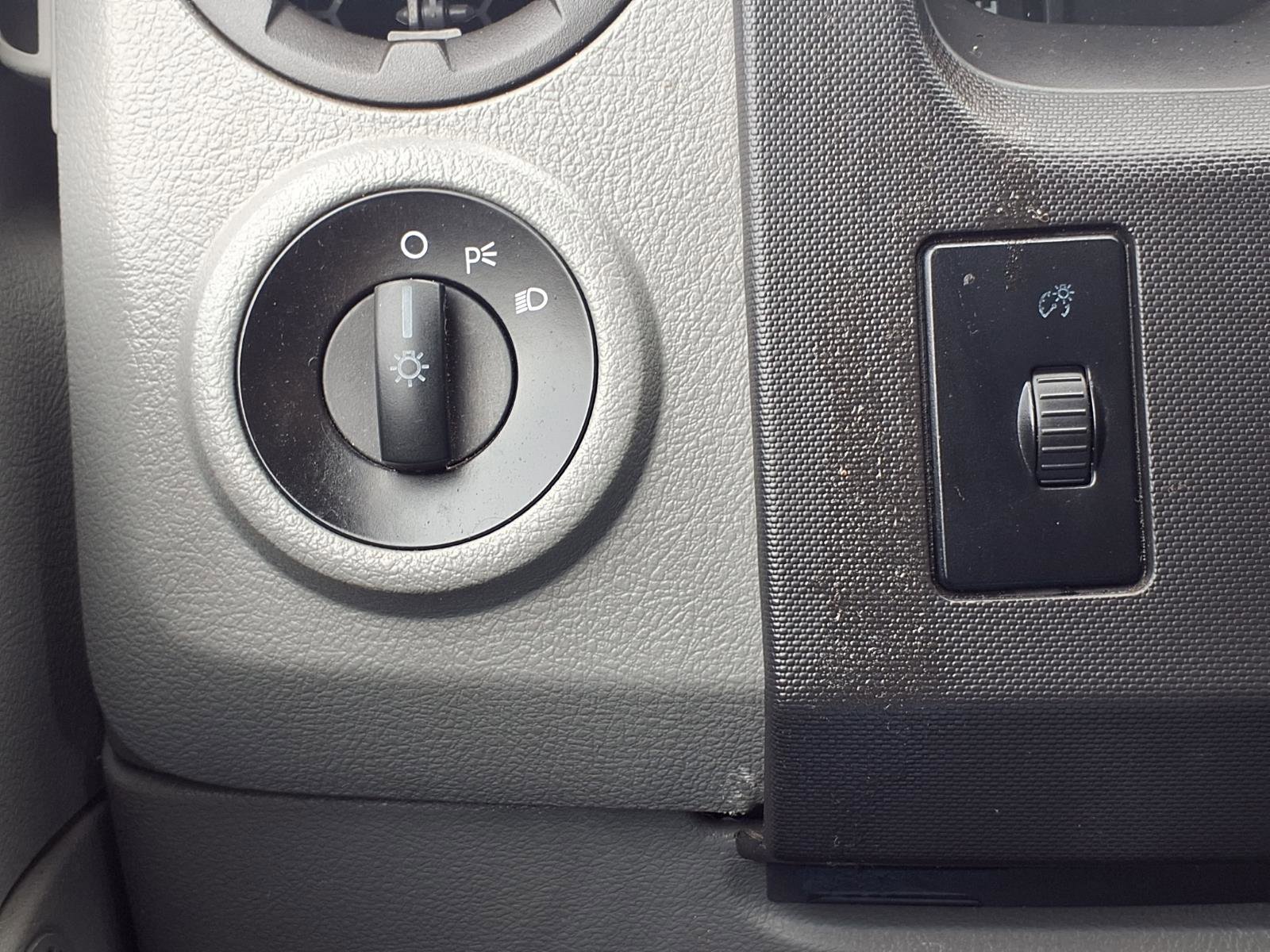 Used 2013 Ford E-350 and Econoline 350 XL image 13