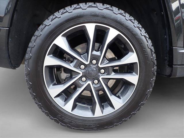 Used 2022 Jeep Grand Cherokee L Overland w/ Luxury Tech Group IV AWD/4WD image 7
