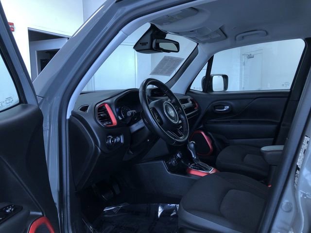 Used 2022 Jeep Renegade Trailhawk w/ Trailer Tow Group image 11