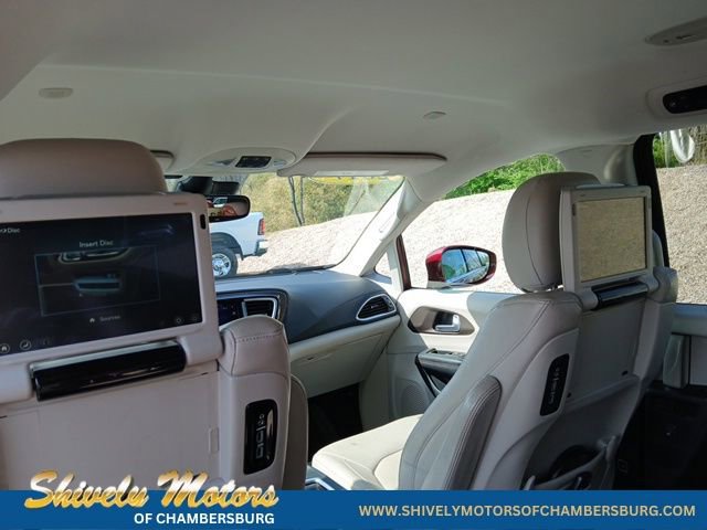 Used 2017 Chrysler Pacifica Touring-L Plus w/ Advanced Safetytec Group image 15