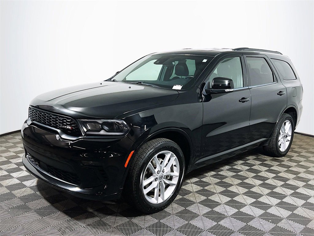 Used 2023 Dodge Durango GT image 4