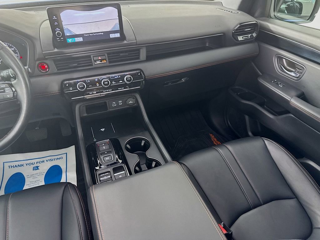 Used 2023 Honda Pilot TrailSport image 29