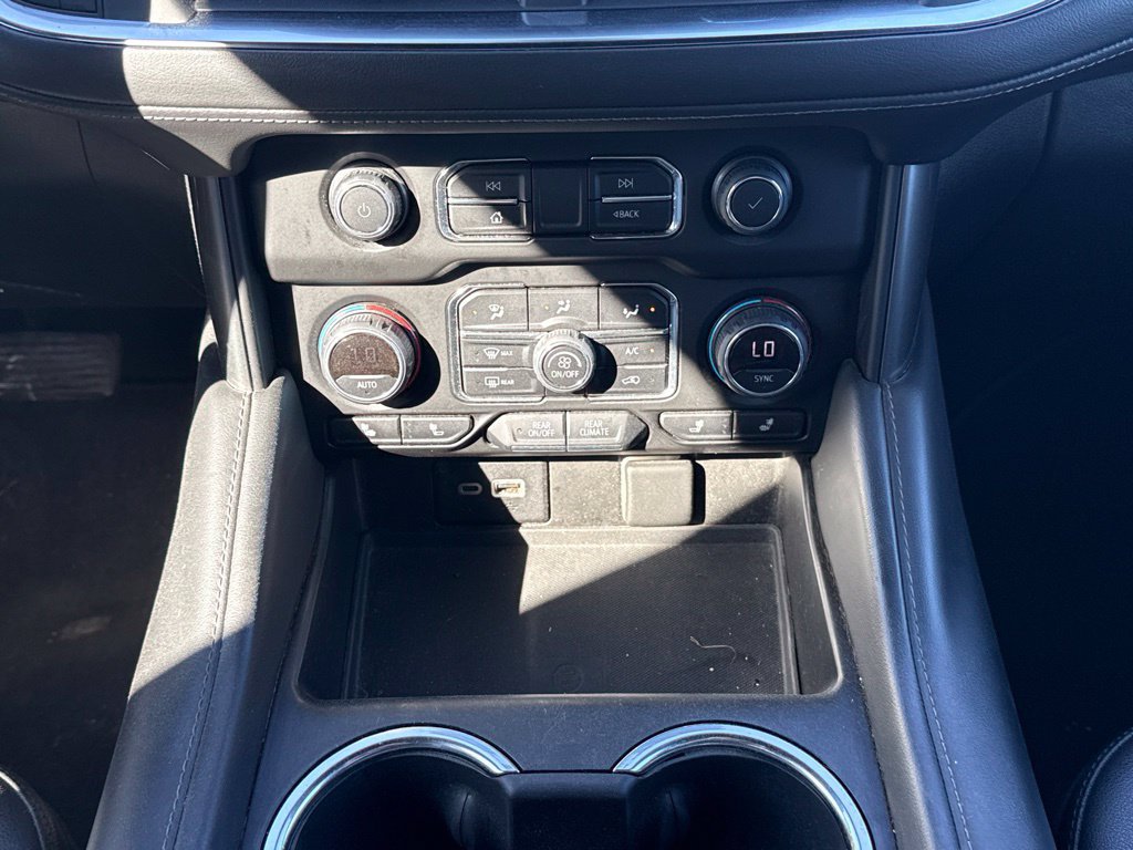 Used 2022 Chevrolet Suburban Z71 AWD/4WD image 25