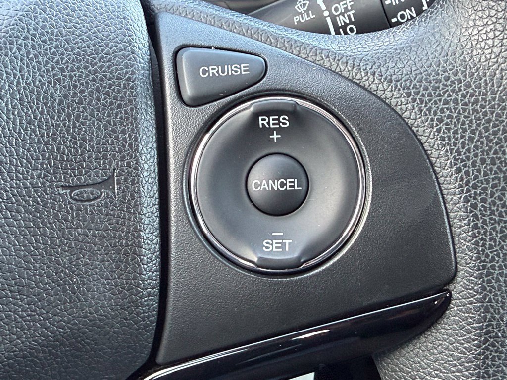 Used 2018 Honda HR-V LX image 11