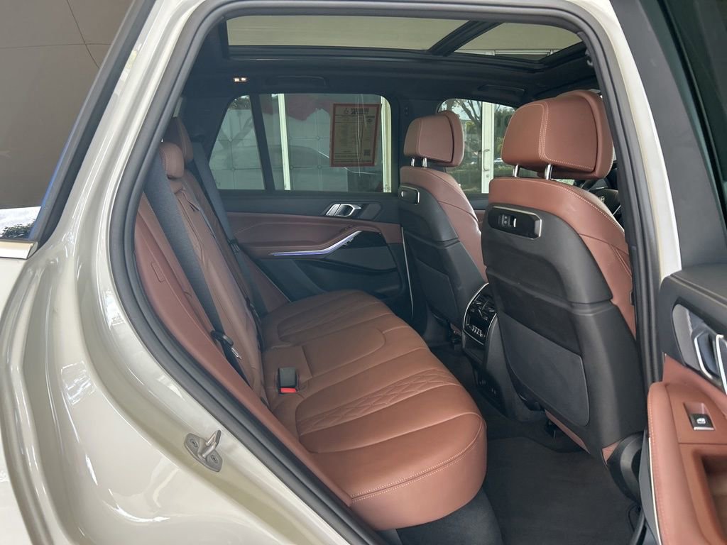 Used 2025 BMW X5 xDrive50e image 31